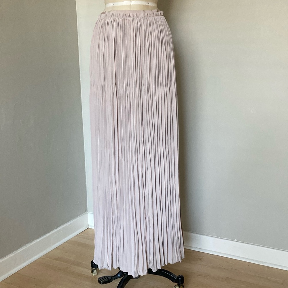 Club Monaco, pleated maxi skirt, beige blush pink, size 0